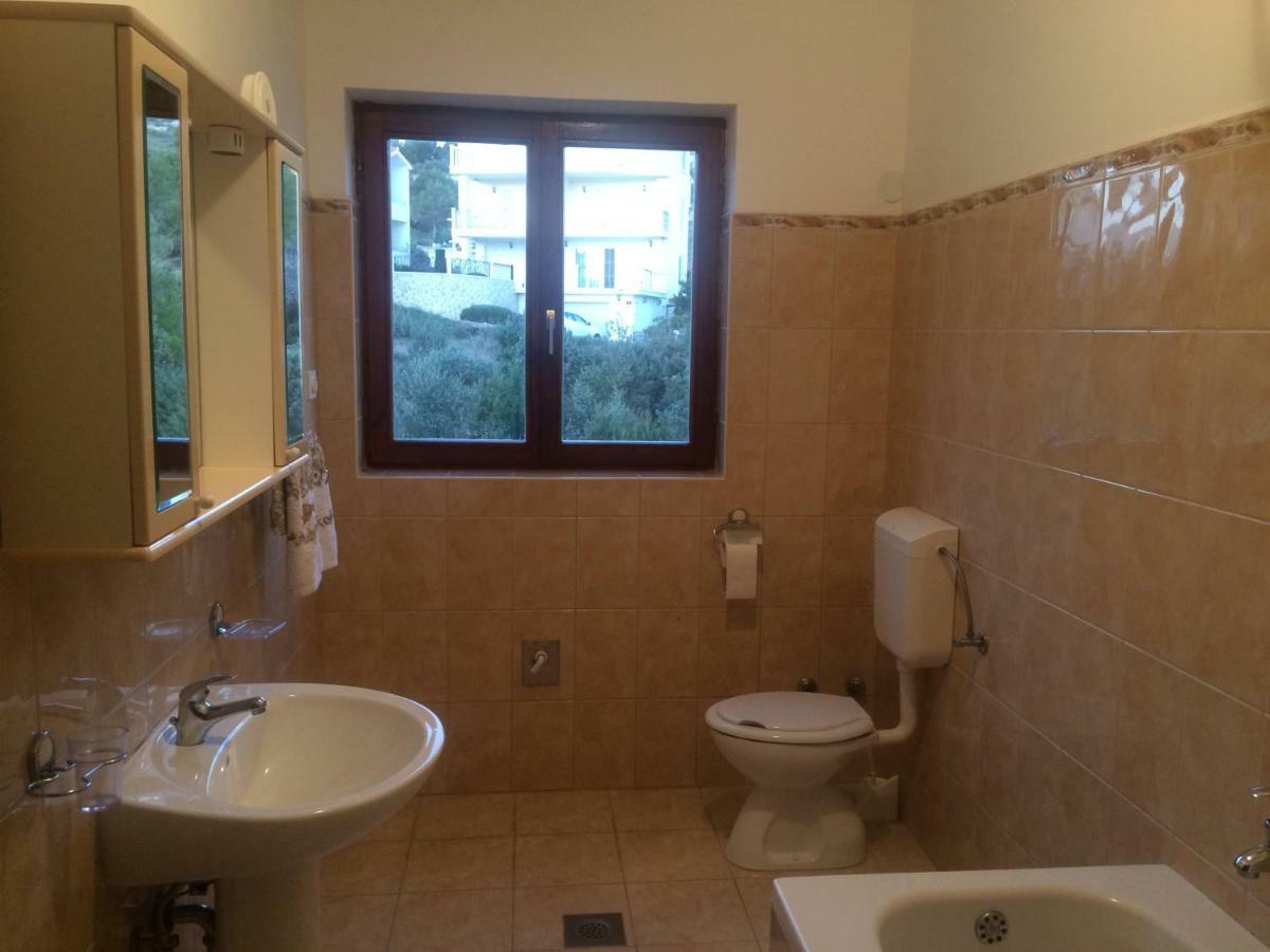 Apartments Maslina Жаборич Екстериор снимка