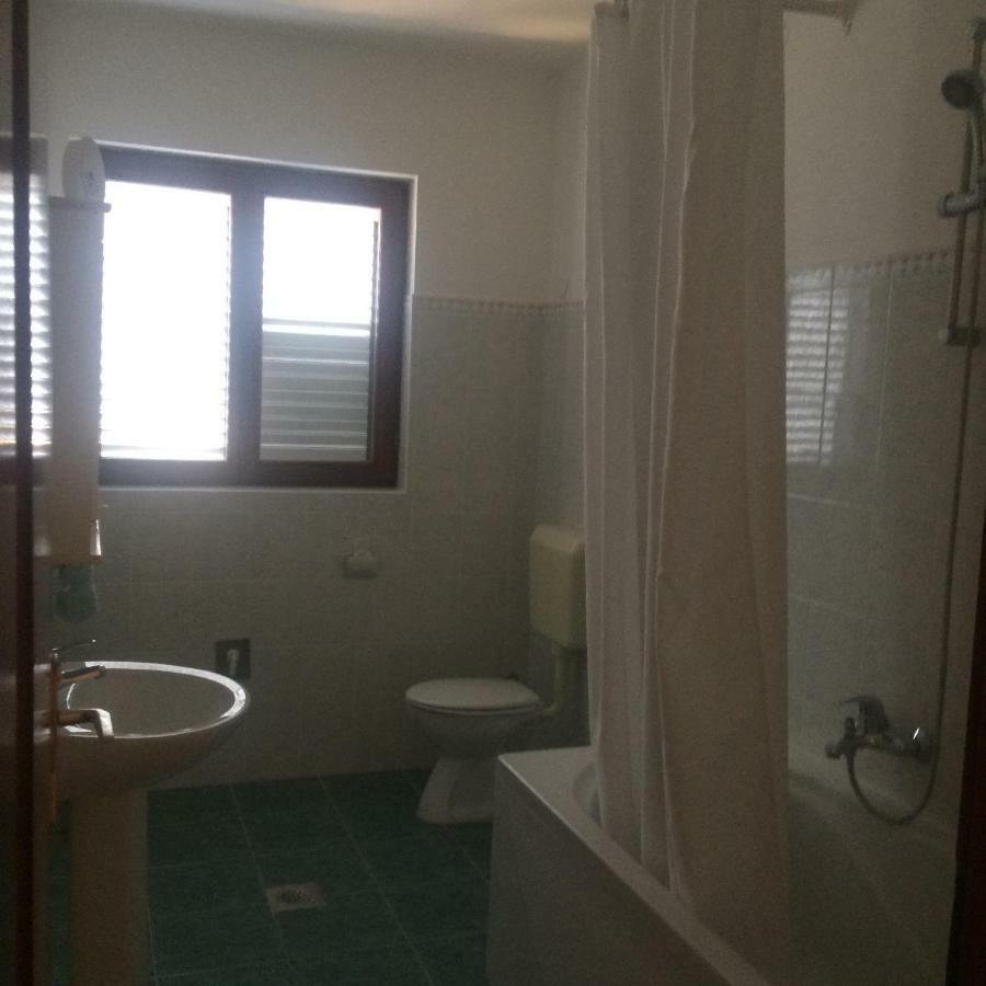 Apartments Maslina Жаборич Екстериор снимка